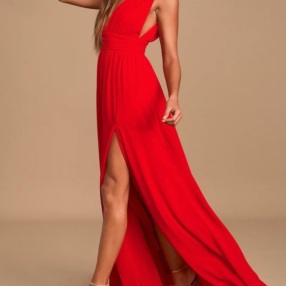 Lulus red maxi dress in small. New with tags never worn - Picture 3 of 3